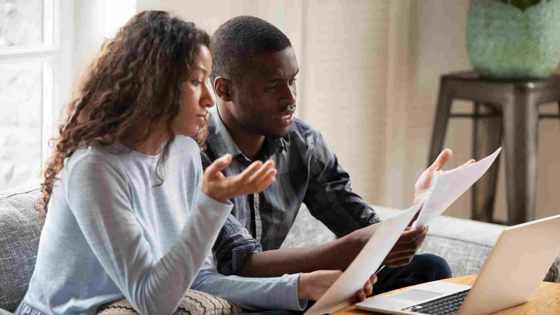 A couple learning about the right type of power of attorney for minnesotans